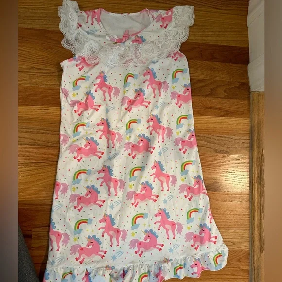 Unicorn nightgown. Both like new! Never worn. Size 8 and size 7 available - Picture 1 of 2